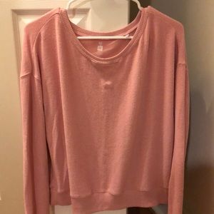 MetoWe collection, Long-sleeve fleece top